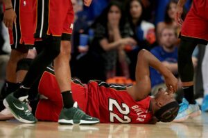 Miami Head Coach Erik Spoelstra reacts as Jimmy Butler twisted his ankle in Game 1